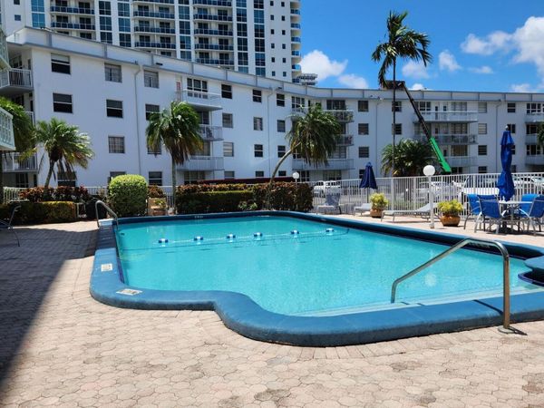1893 S OCEAN Drive, Unit 511, Hallandale Beach, FL 33009