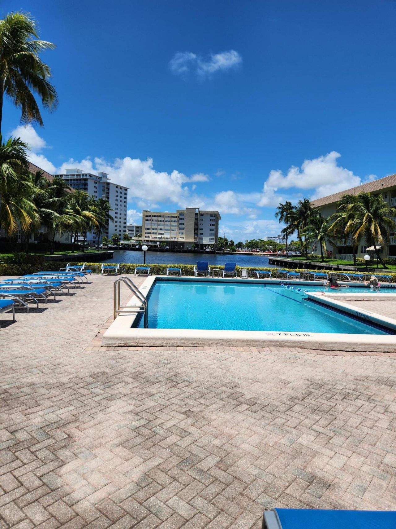 1893 S Ocean Drive, Unit 511, Hallandale Beach, FL 33009 Photo