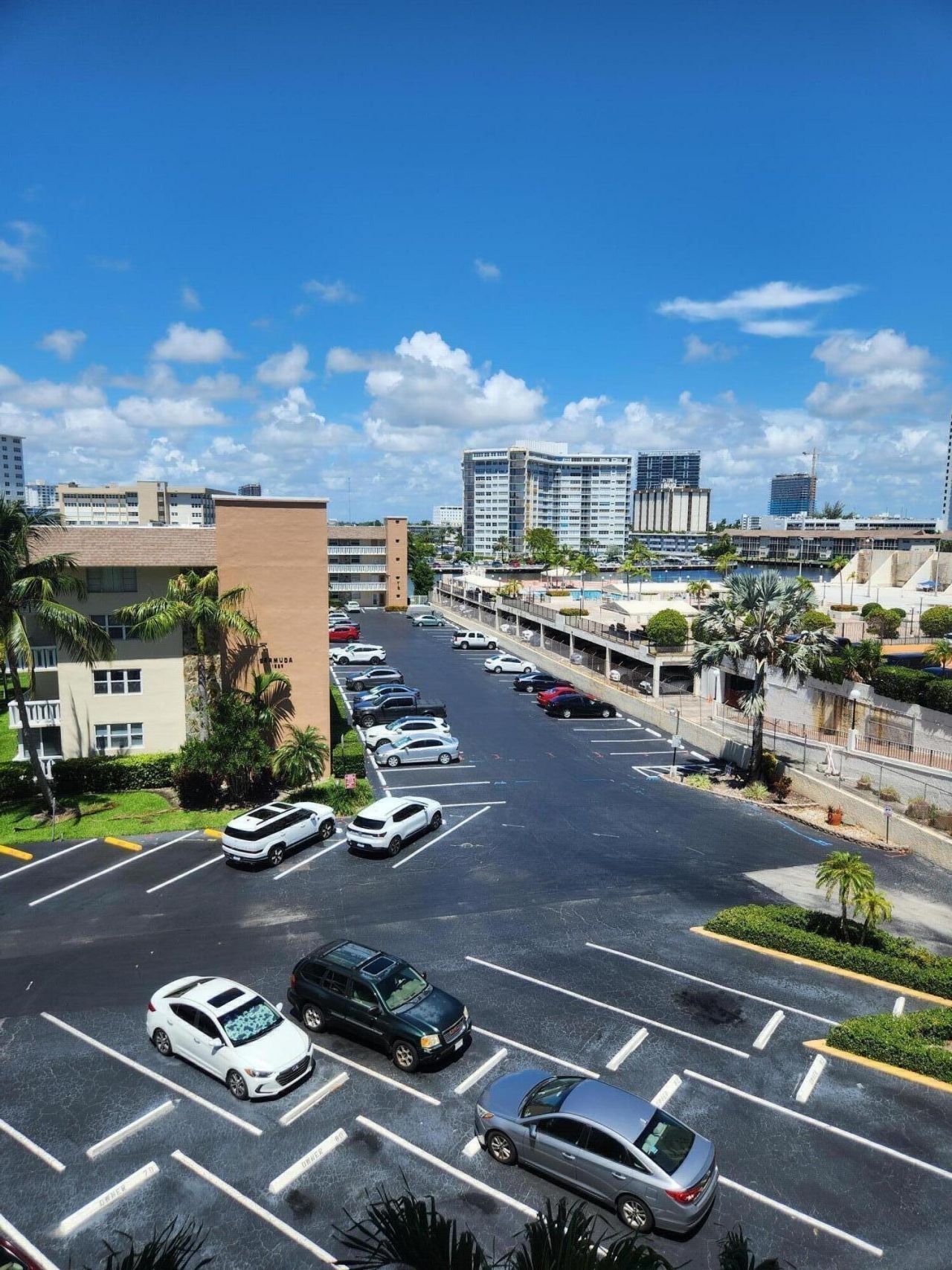 1893 S Ocean Drive, Unit 511, Hallandale Beach, FL 33009 Photo