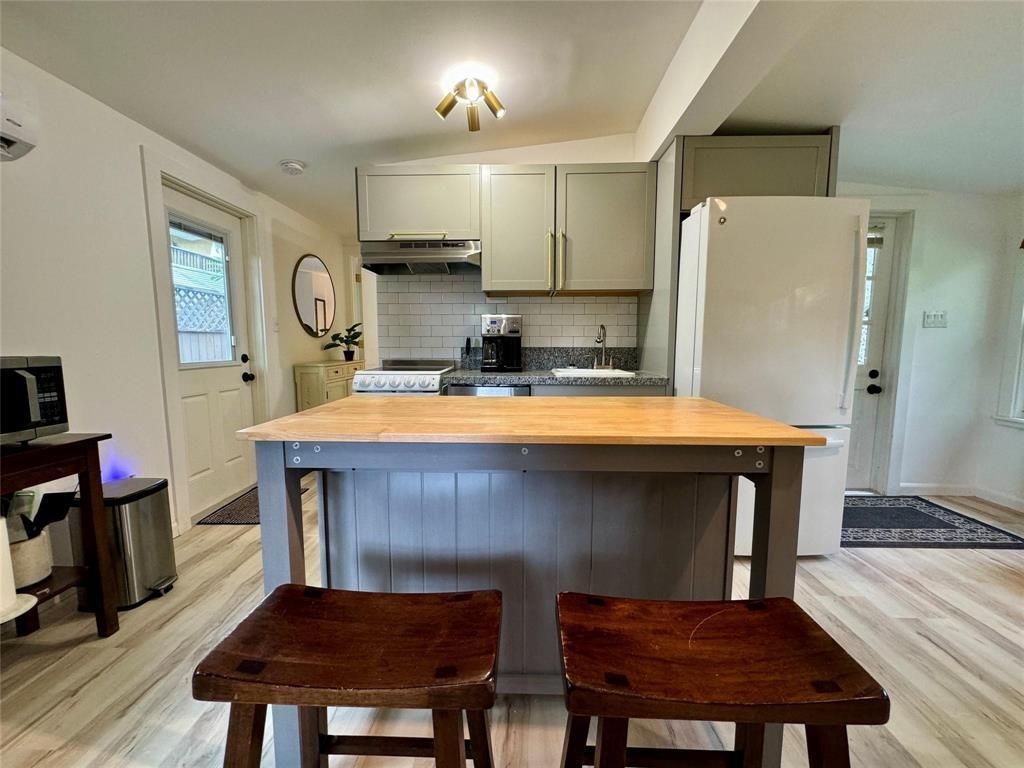 737 SW 14th Avenue, Fort Lauderdale, FL 33312 Photo
