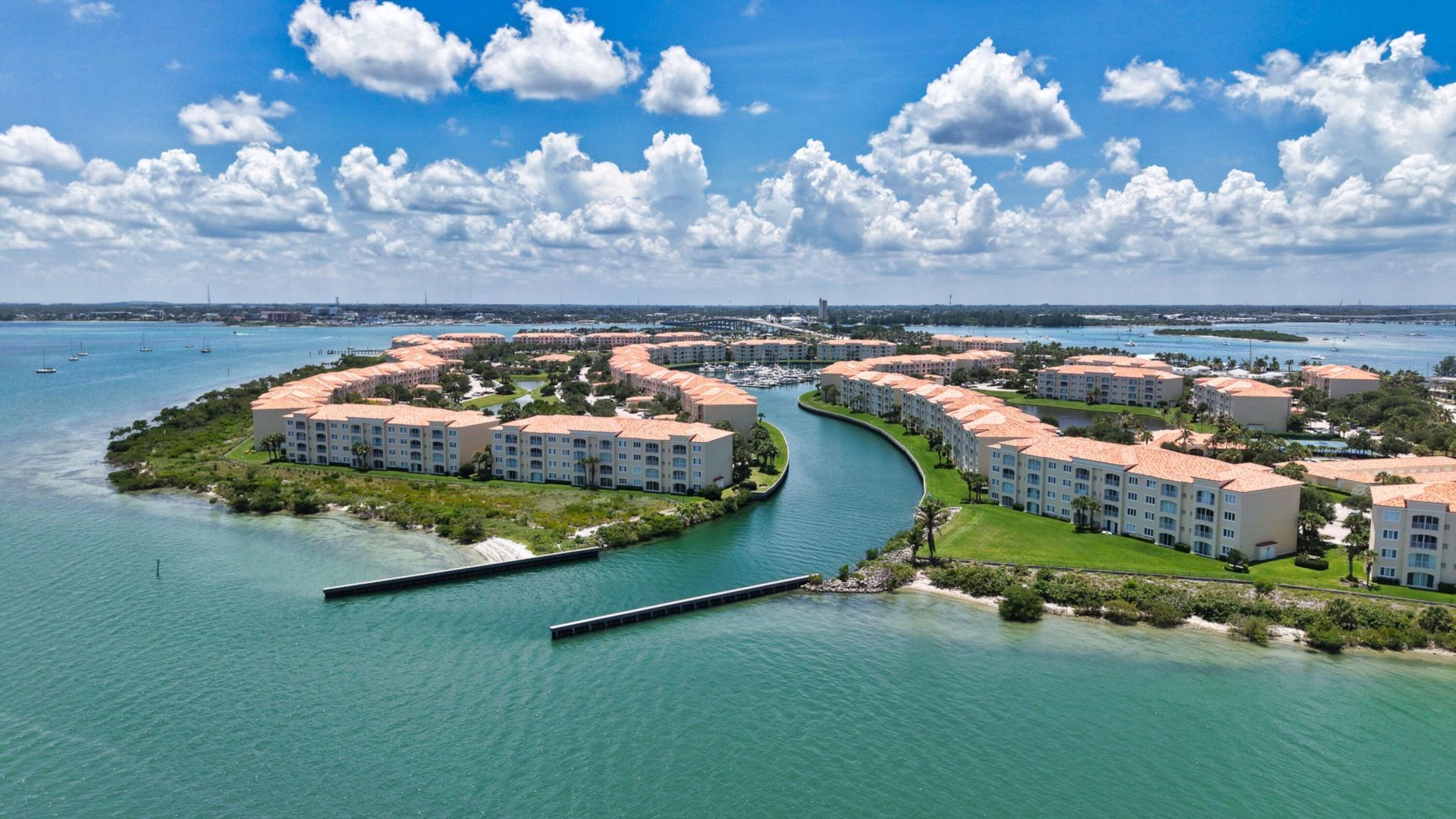 3 Harbour Isle Drive E, Unit 303, Fort Pierce, FL 34949 Photo
