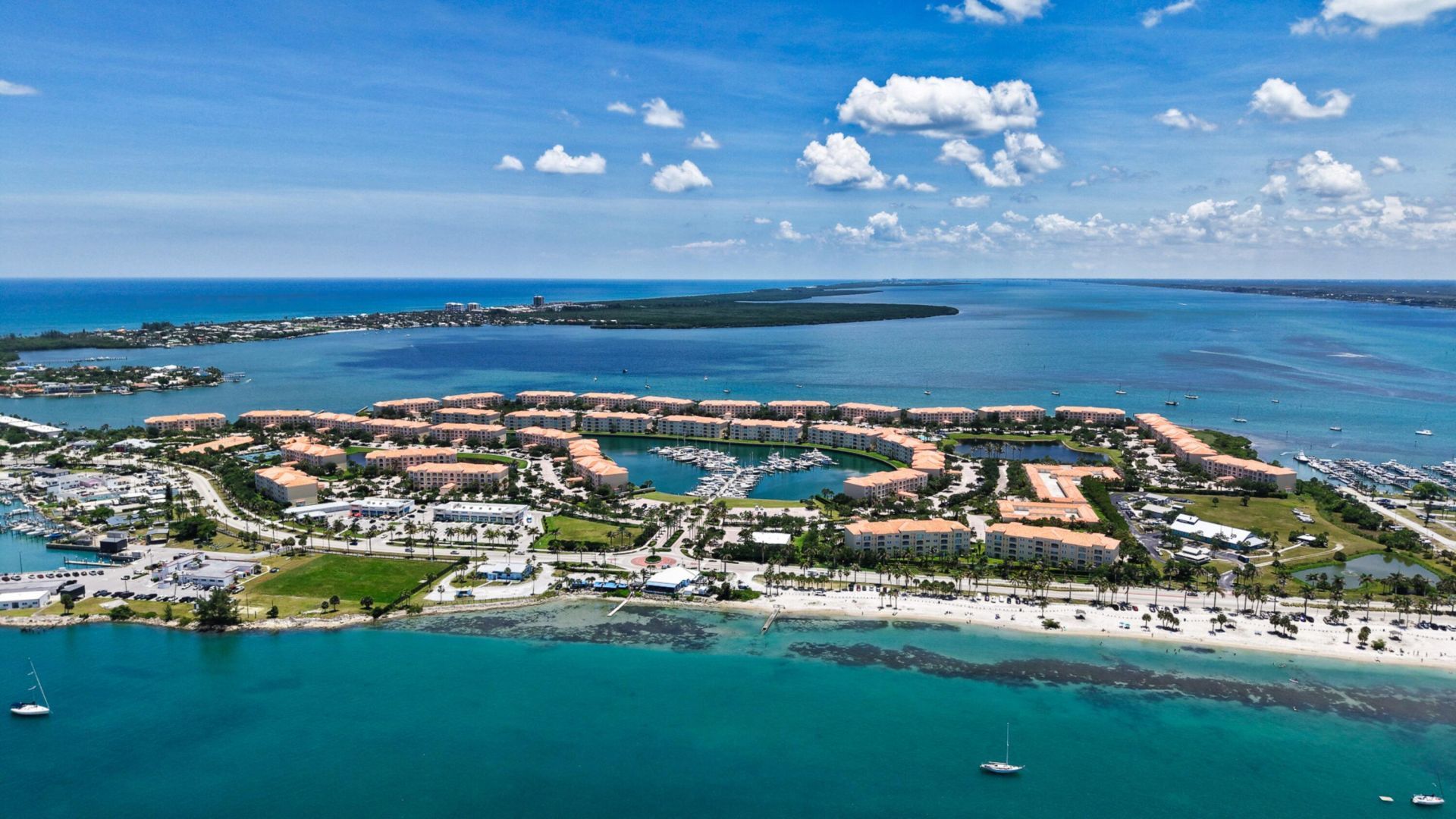 3 Harbour Isle Drive E, Unit 303, Fort Pierce, FL 34949 Photo