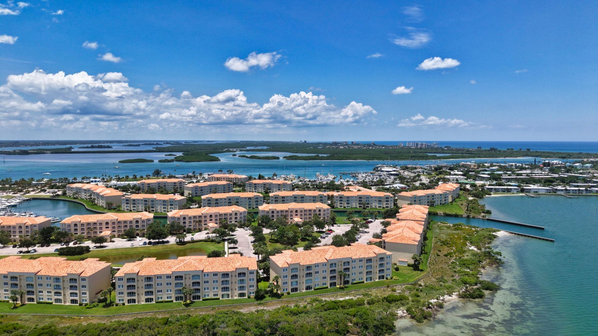 3 Harbour Isle Drive E, Unit 303, Fort Pierce, FL 34949 Photo