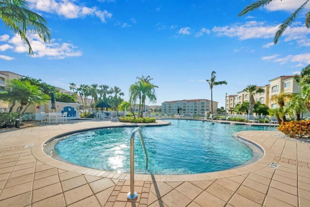 3 Harbour Isle Drive E, Unit 303, Fort Pierce, FL 34949 Photo