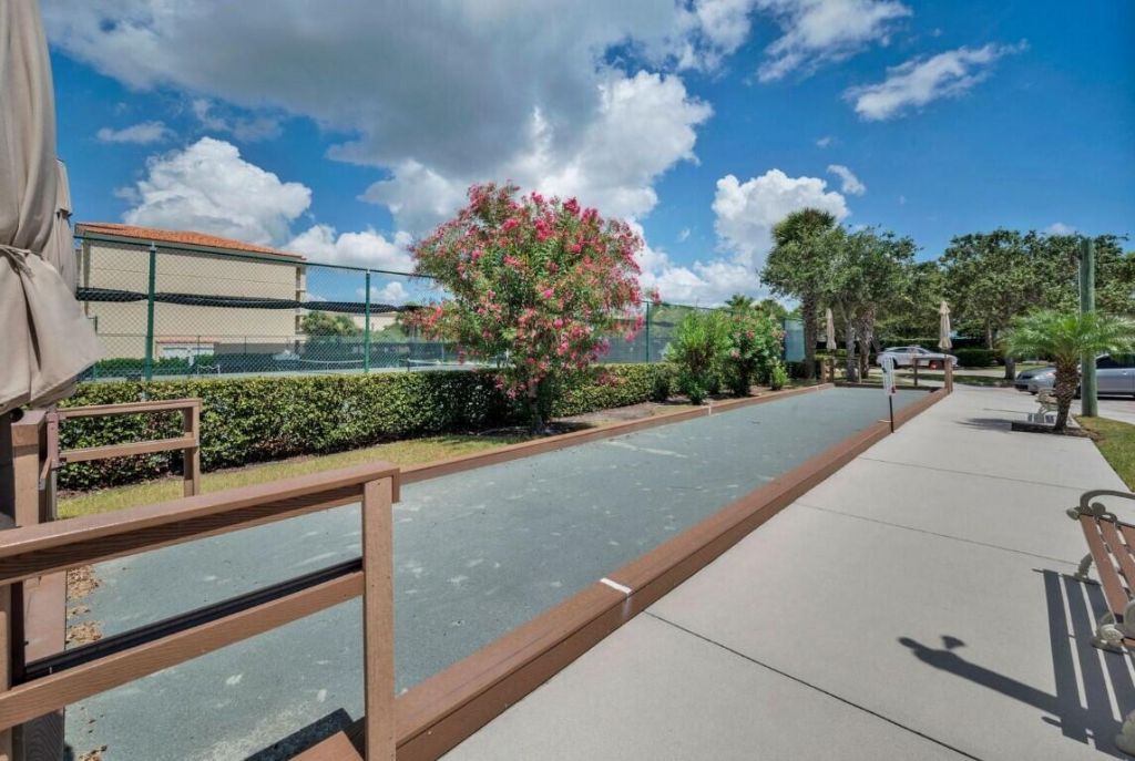 3 Harbour Isle Drive E, Unit 303, Fort Pierce, FL 34949 Photo