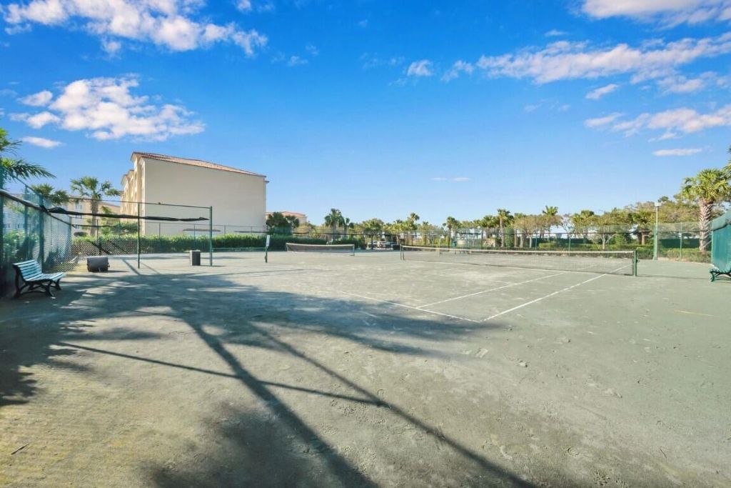 3 Harbour Isle Drive E, Unit 303, Fort Pierce, FL 34949 Photo