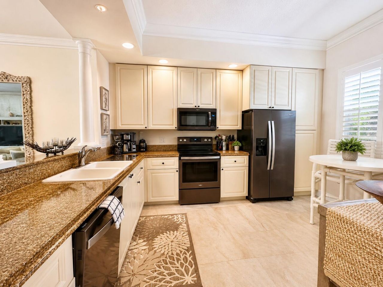 3 Harbour Isle Drive E, Unit 303, Fort Pierce, FL 34949 Photo