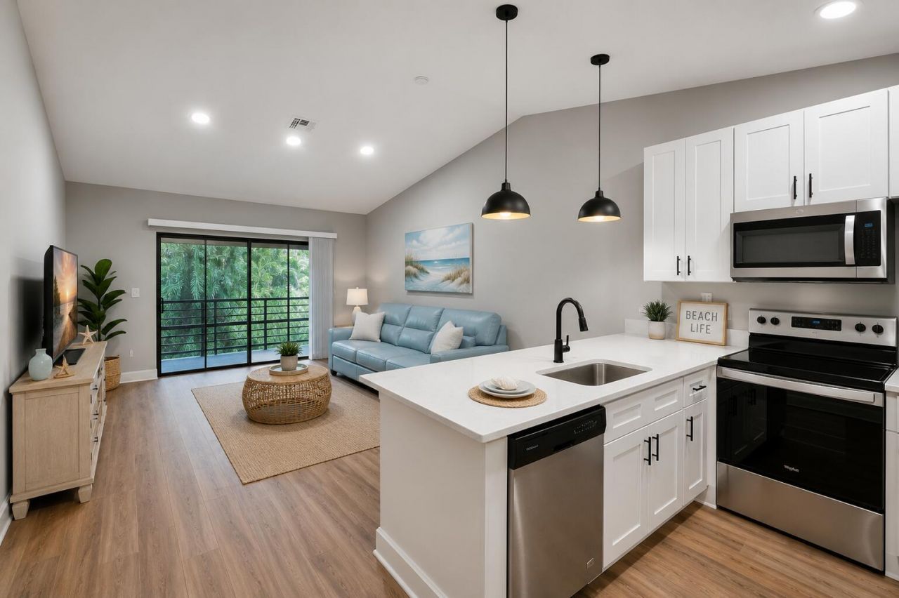 800 NW Fork Road, Unit 10-8, Stuart, FL 34994 Photo