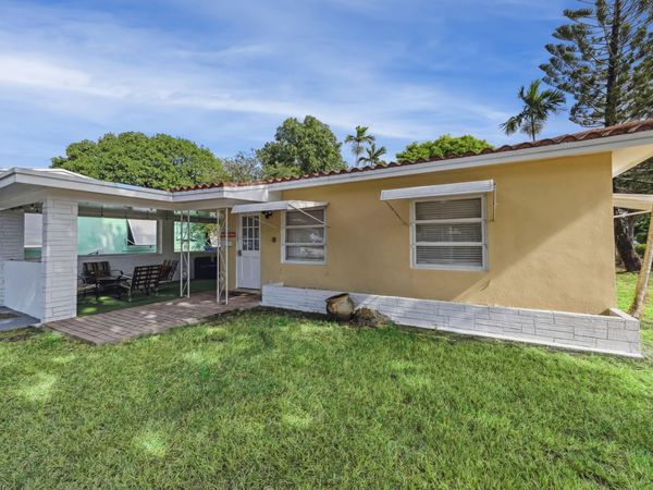 1420 MIAMI Road, Unit C, Fort Lauderdale, FL 33316