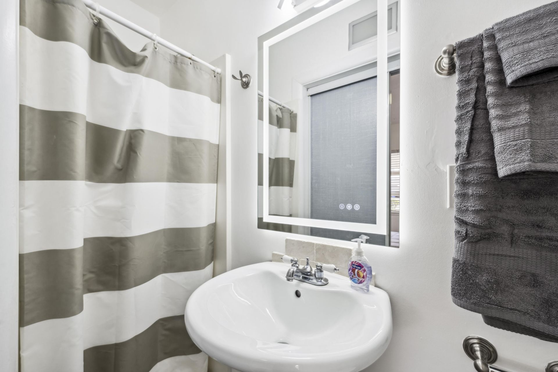1420 Miami Road, Unit C, Fort Lauderdale, FL 33316 Photo