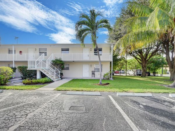 1733 3rd Avenue N, Unit 24, Lake Worth, FL 33460