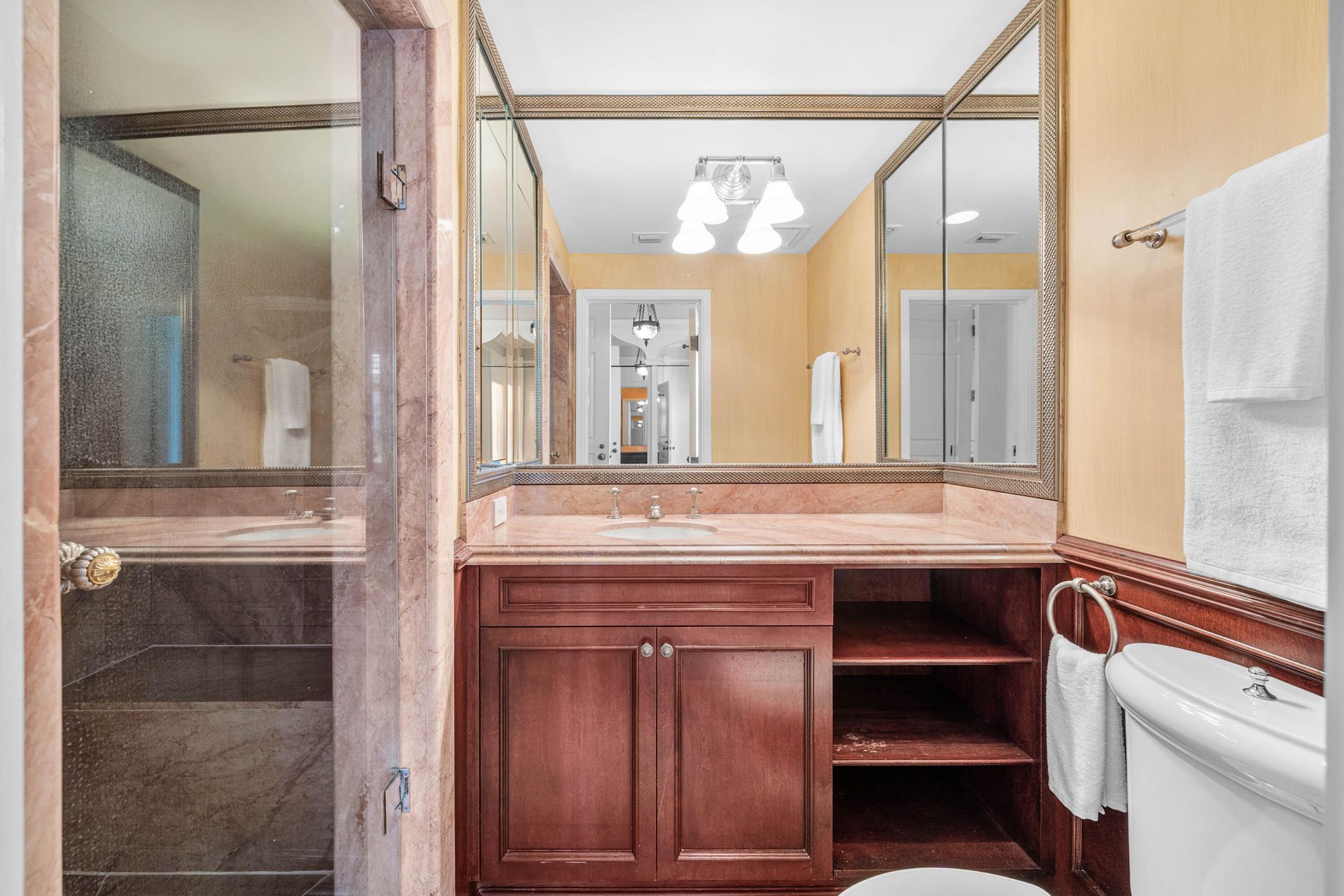 300 SE 5th Avenue, Unit 1030, Boca Raton, FL 33432 Photo