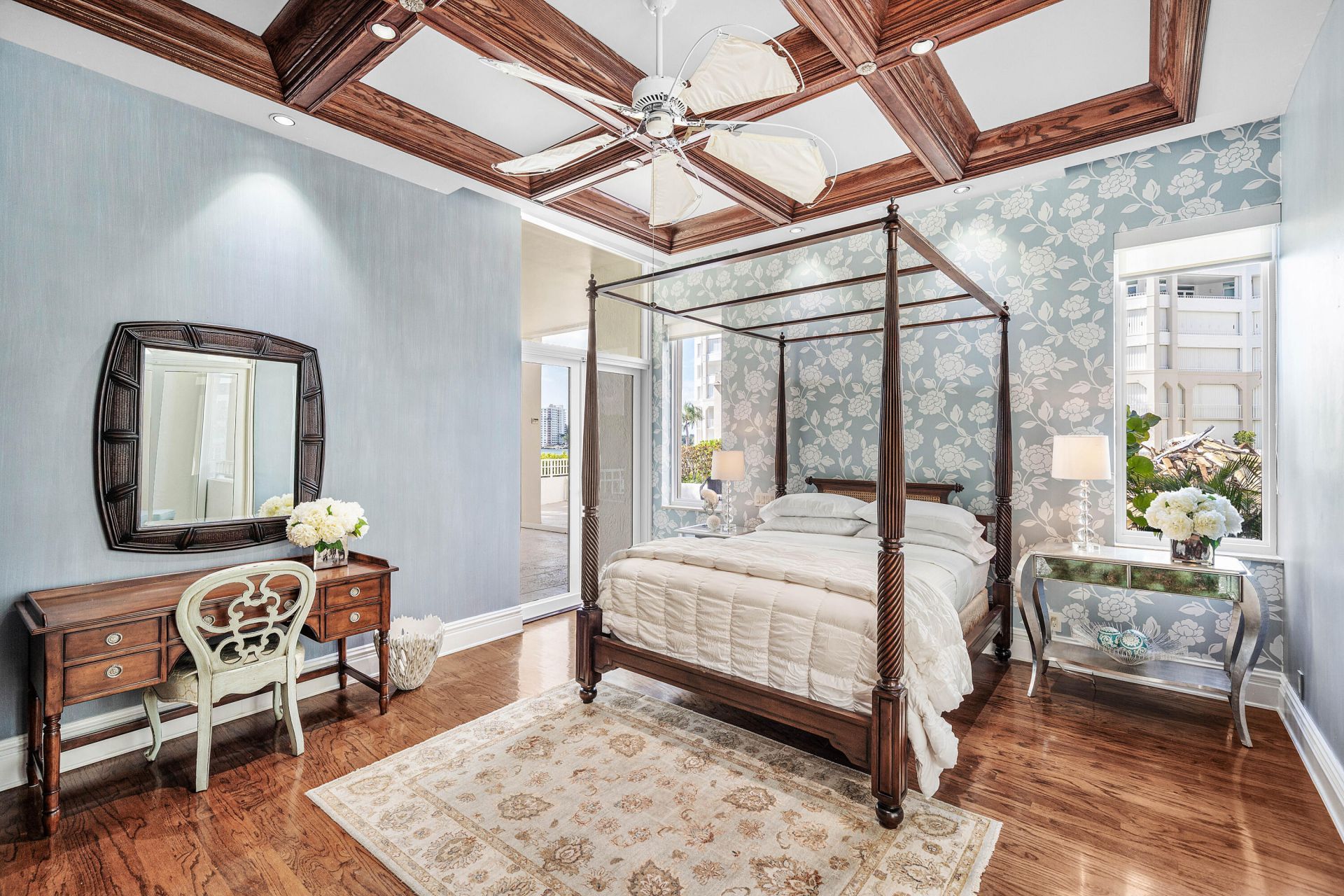 300 SE 5th Avenue, Unit 1030, Boca Raton, FL 33432 Photo