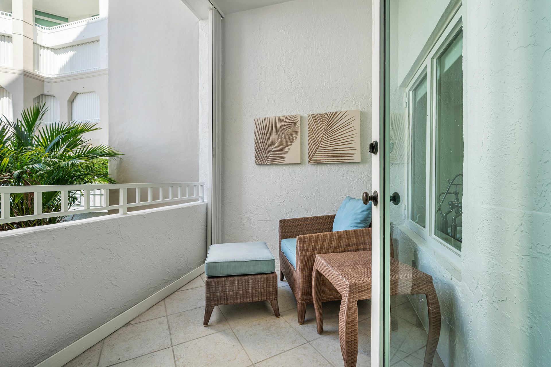 300 SE 5th Avenue, Unit 1030, Boca Raton, FL 33432 Photo