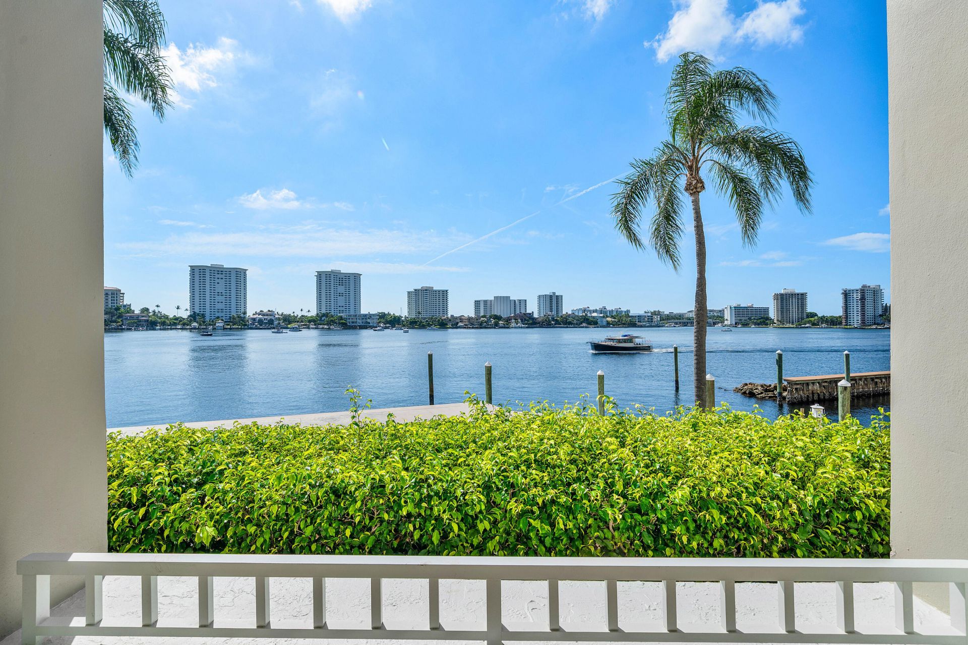 300 SE 5th Avenue, Unit 1030, Boca Raton, FL 33432 Photo