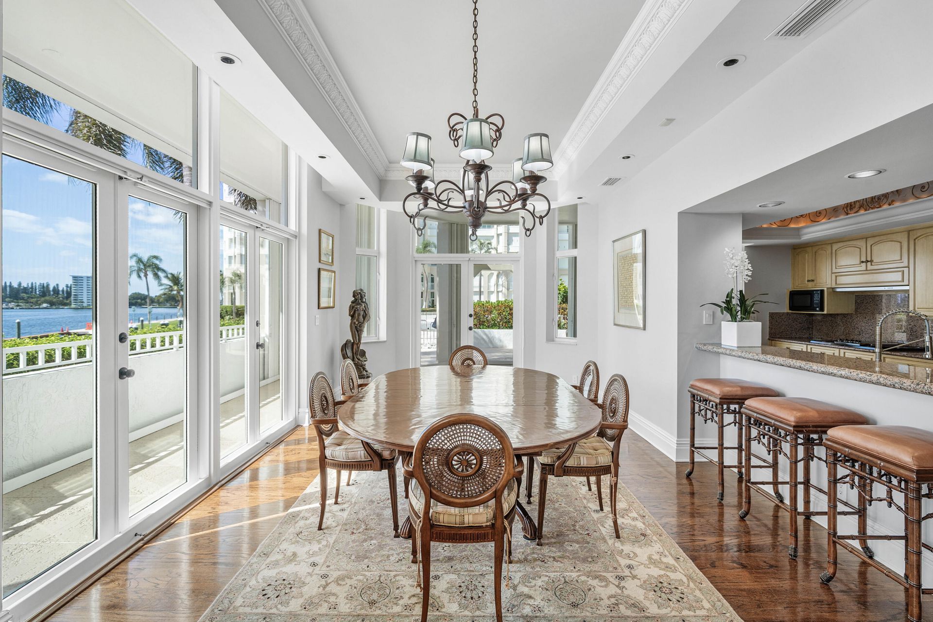 300 SE 5th Avenue, Unit 1030, Boca Raton, FL 33432 Photo