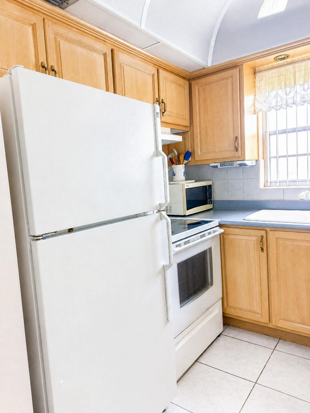 41 Lyndhurst B, Deerfield Beach, FL 33442 Photo