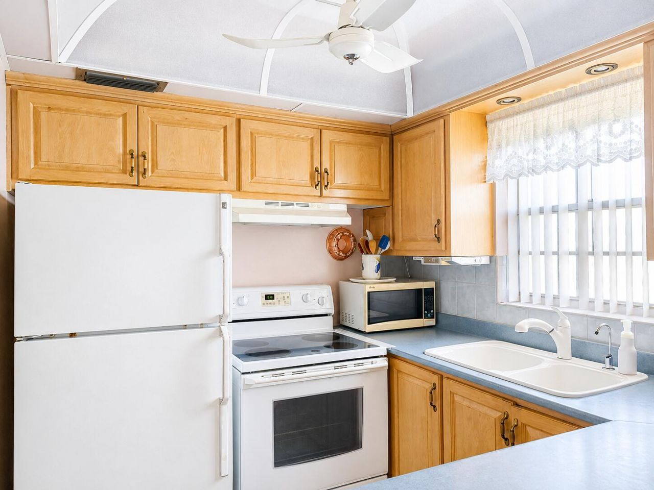 41 Lyndhurst B, Deerfield Beach, FL 33442 Photo