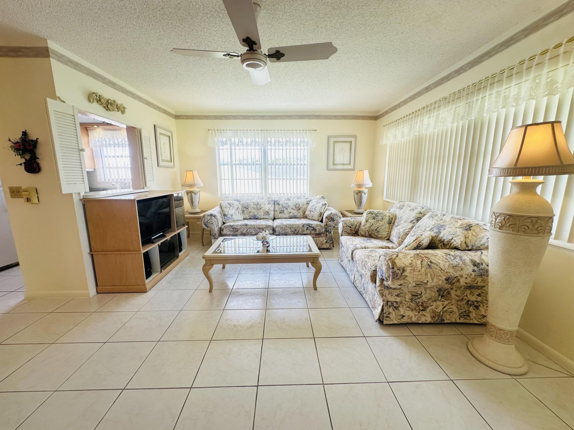 41 Lyndhurst B, Deerfield Beach, FL 33442 Photo