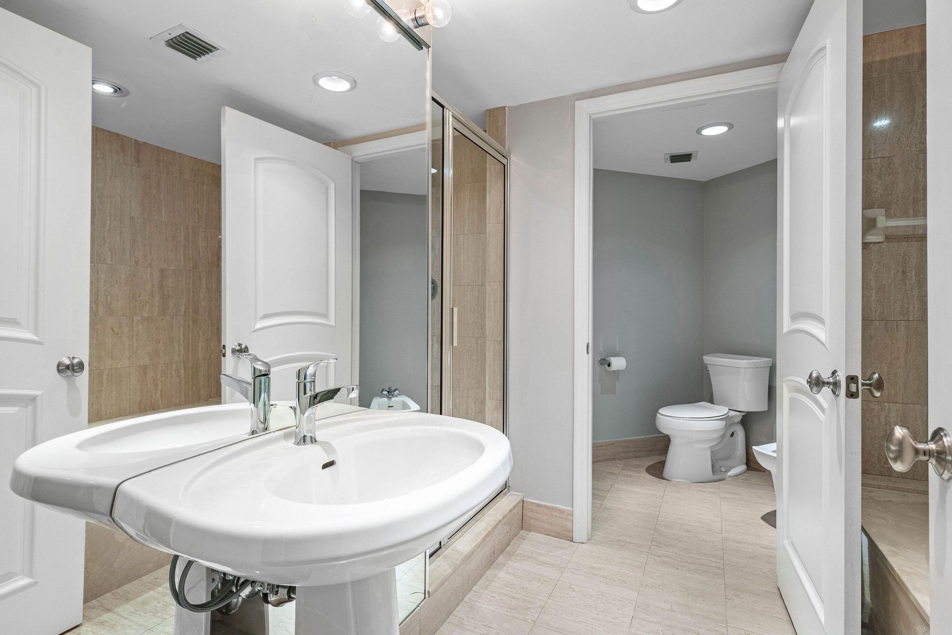 120 SE 5th Avenue, Unit 223, Boca Raton, FL 33432 Photo