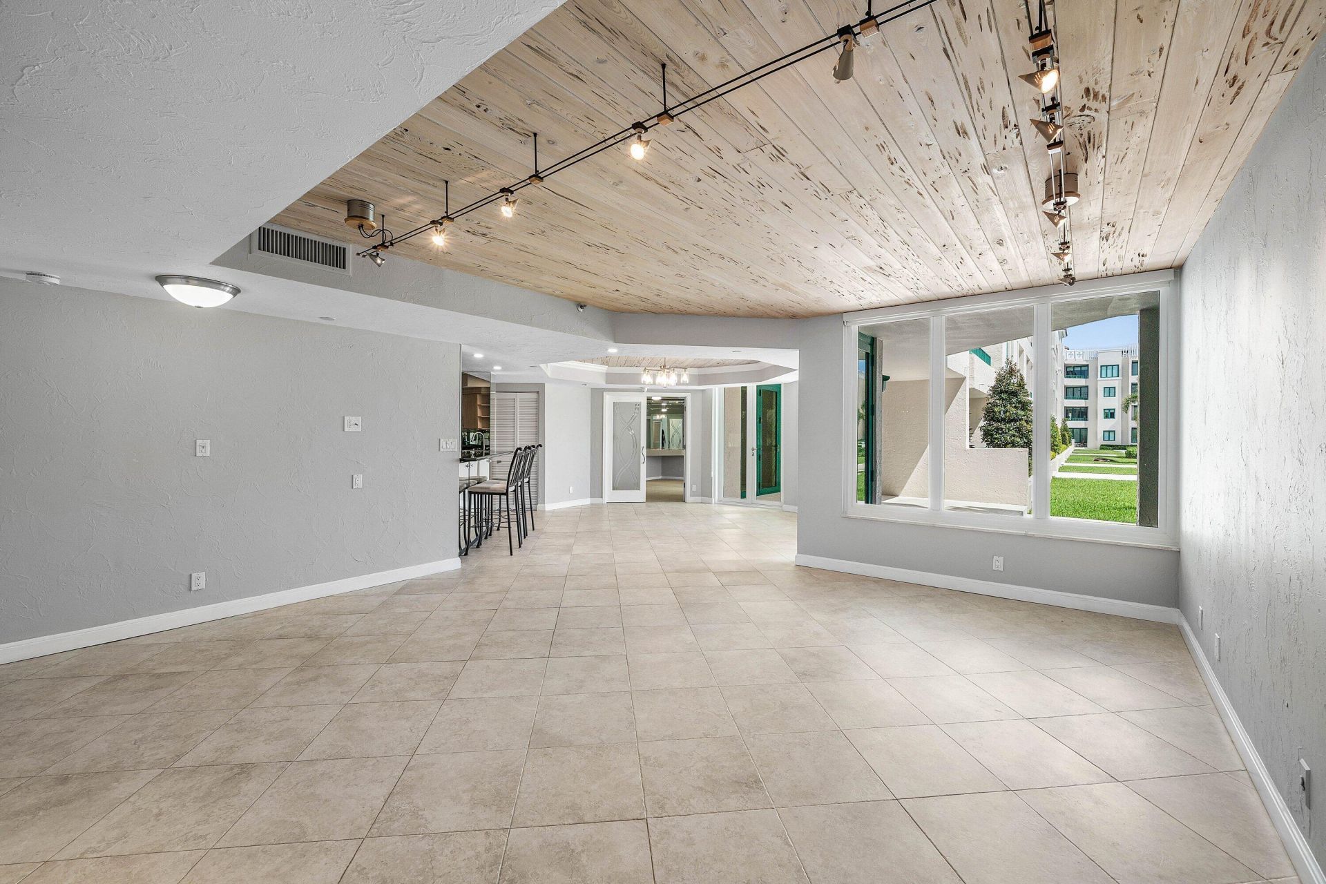 120 SE 5th Avenue, Unit 223, Boca Raton, FL 33432 Photo
