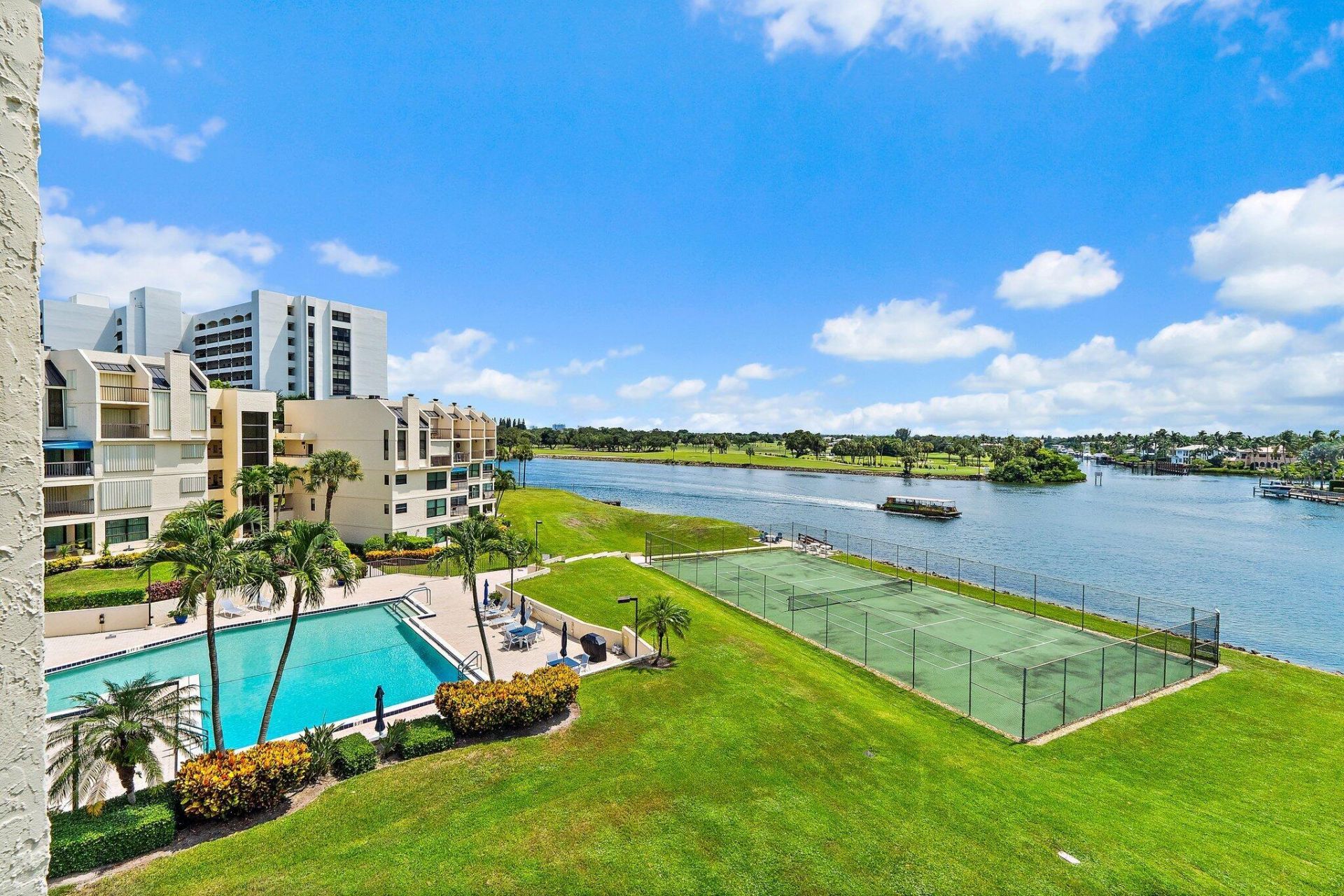 374 Golfview Road, Unit 405, North Palm Beach, FL 33408 Photo