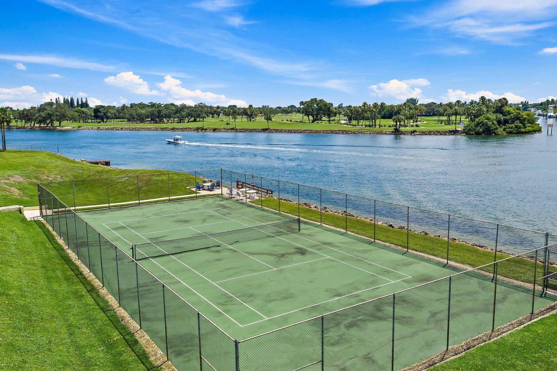 374 Golfview Road, Unit 405, North Palm Beach, FL 33408 Photo