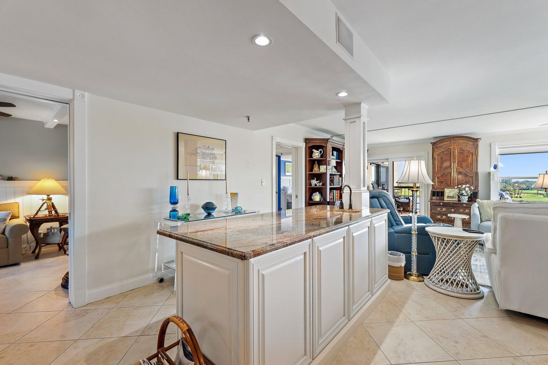 374 Golfview Road, Unit 405, North Palm Beach, FL 33408 Photo