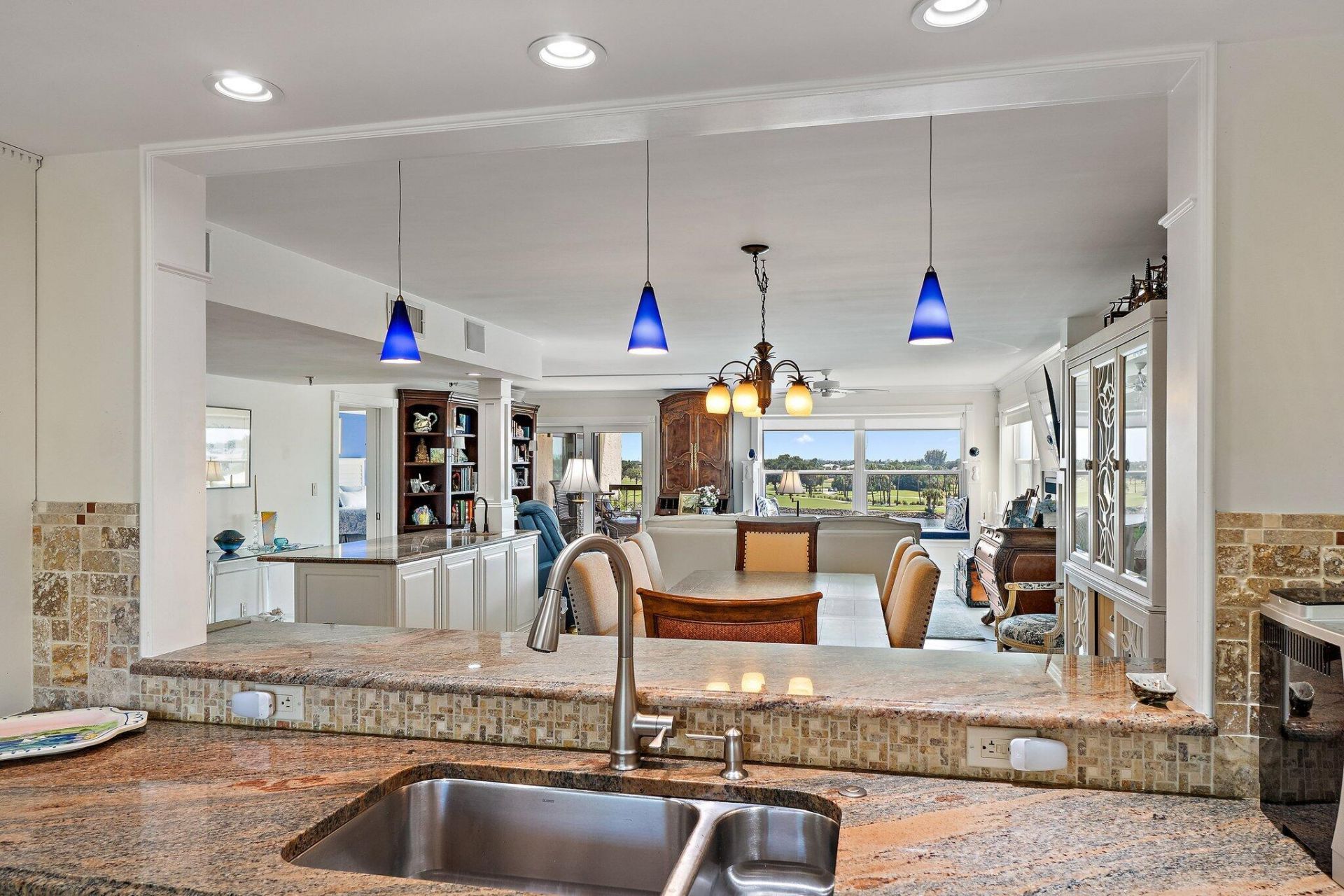 374 Golfview Road, Unit 405, North Palm Beach, FL 33408 Photo