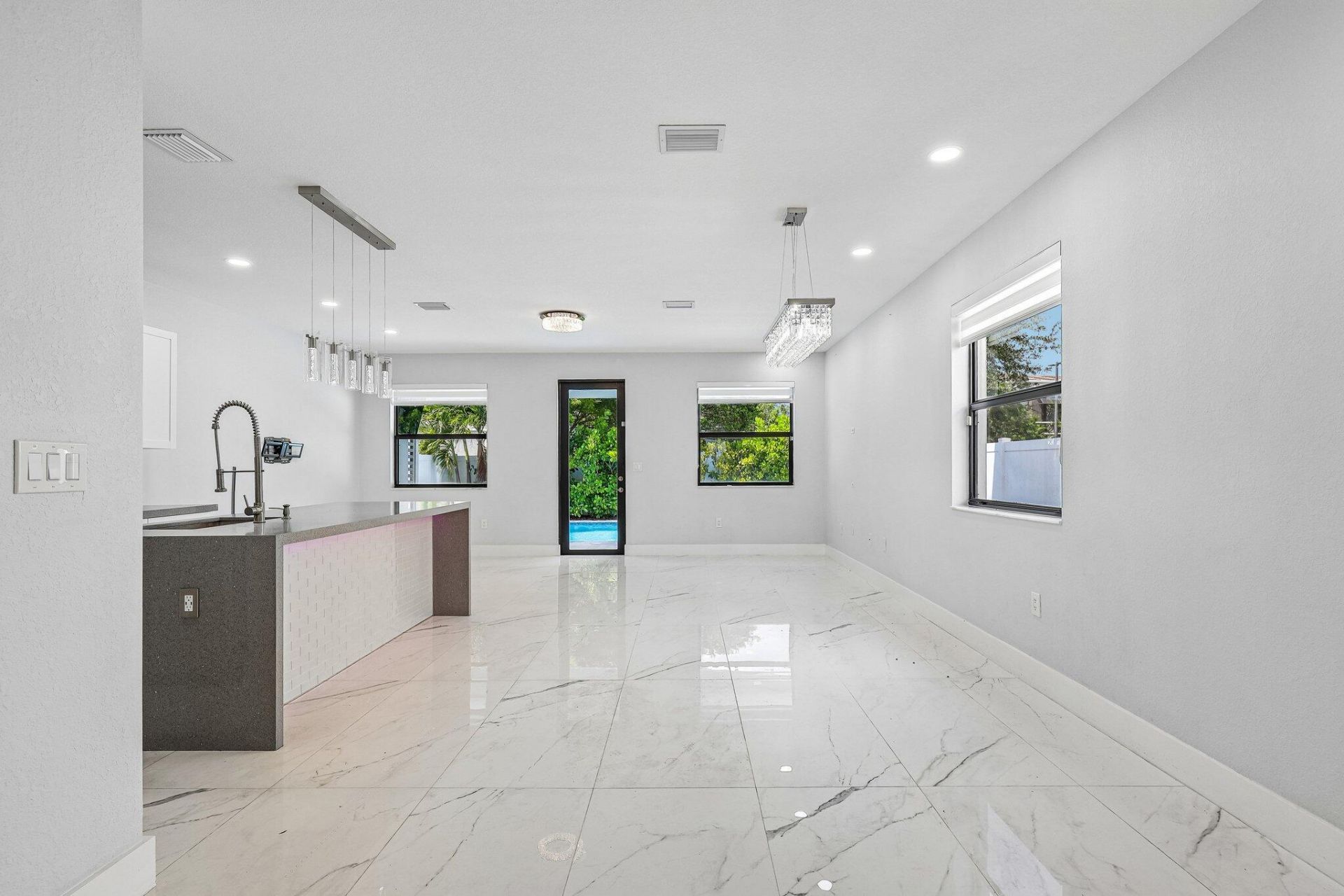 3567 W 110th Terrace, Hialeah, FL 33018 Photo