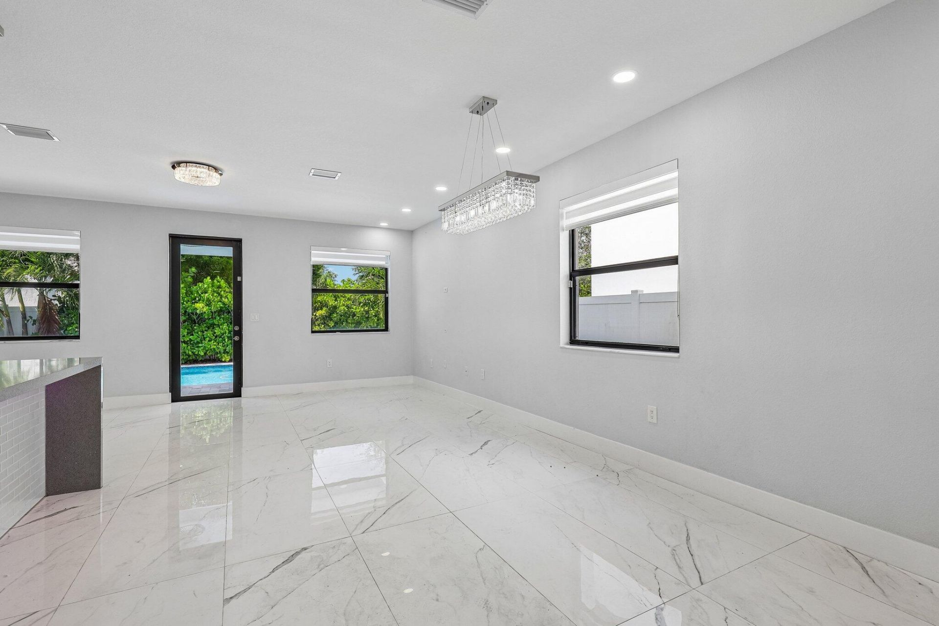 3567 W 110th Terrace, Hialeah, FL 33018 Photo