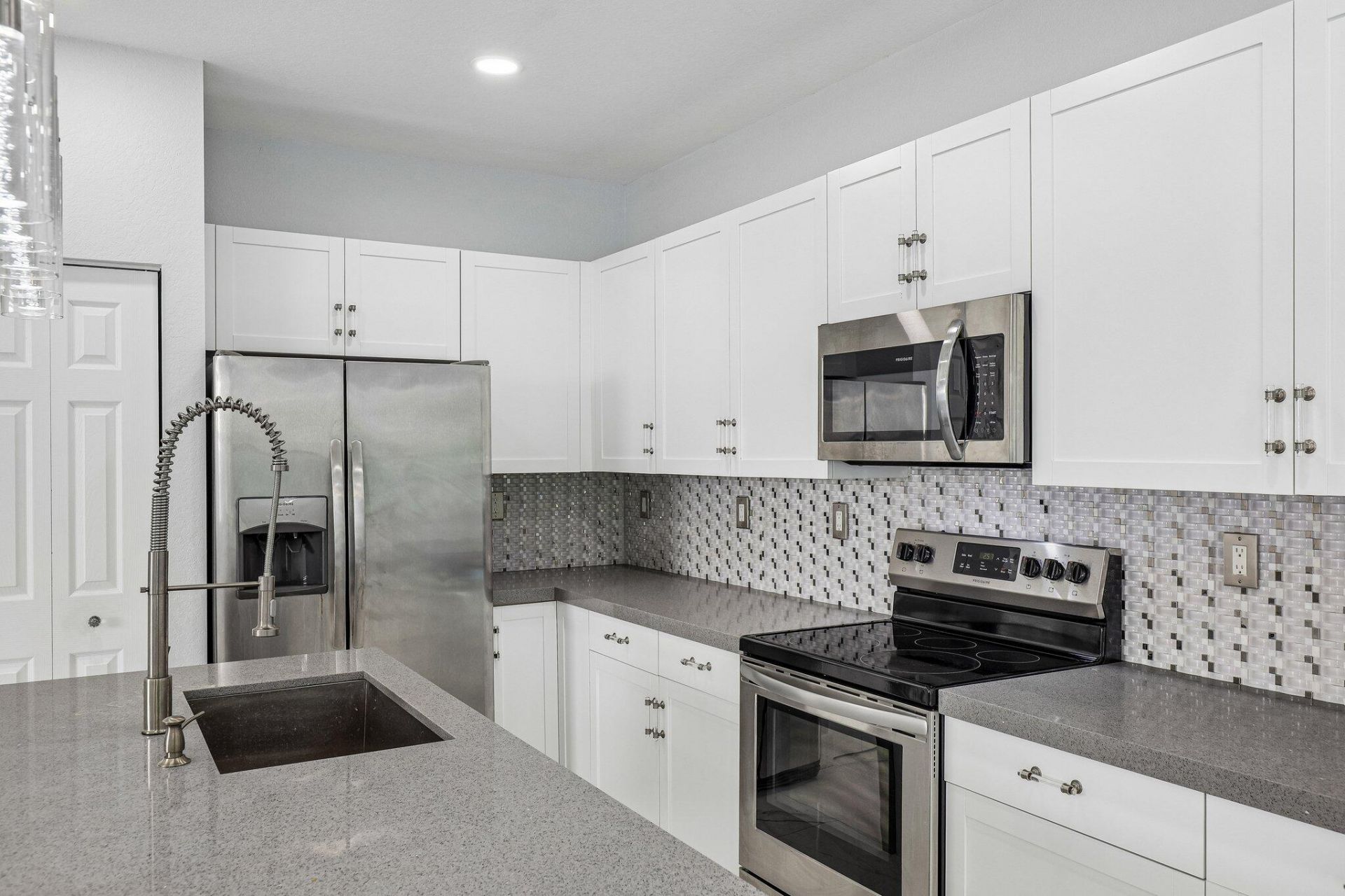 3567 W 110th Terrace, Hialeah, FL 33018 Photo
