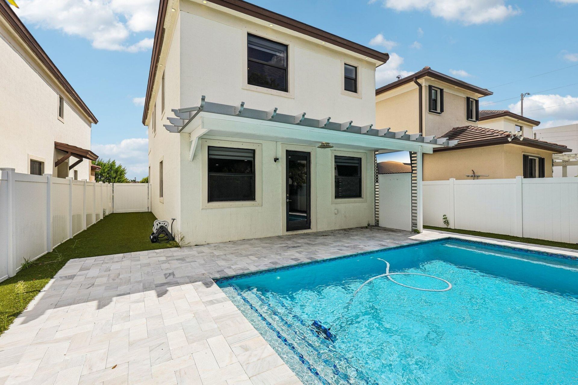 3567 W 110th Terrace, Hialeah, FL 33018 Photo