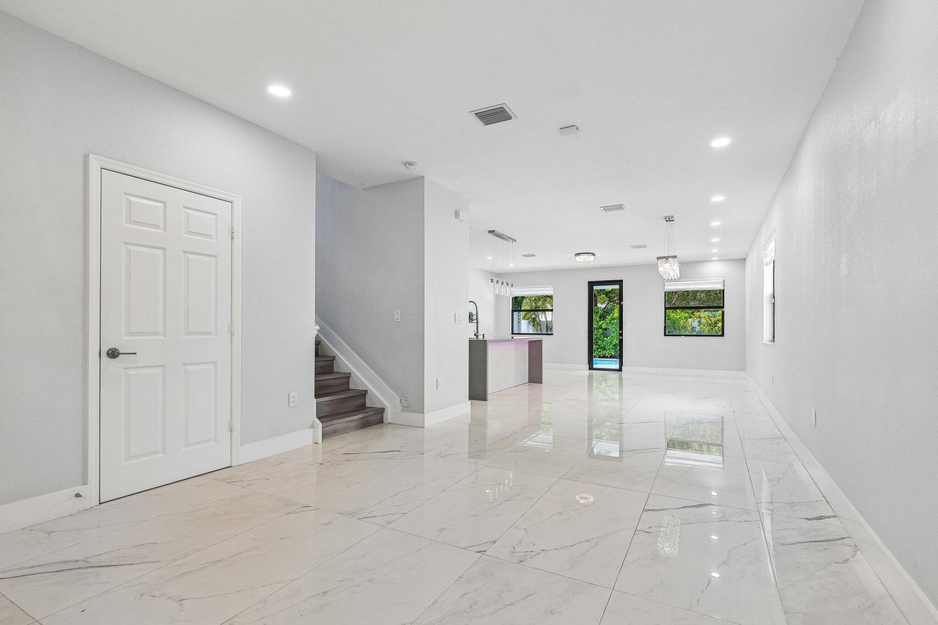 3567 W 110th Terrace, Hialeah, FL 33018 Photo