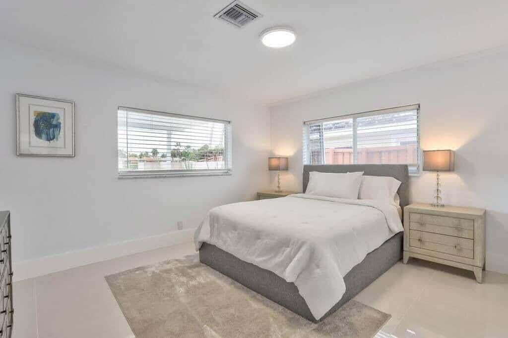 1631 Poinsettia Drive, Fort Lauderdale, FL 33305 Photo
