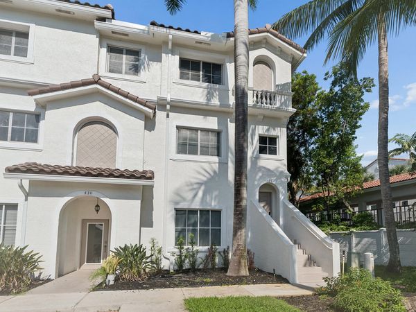 428 Bayfront Drive, Boynton Beach, FL 33435