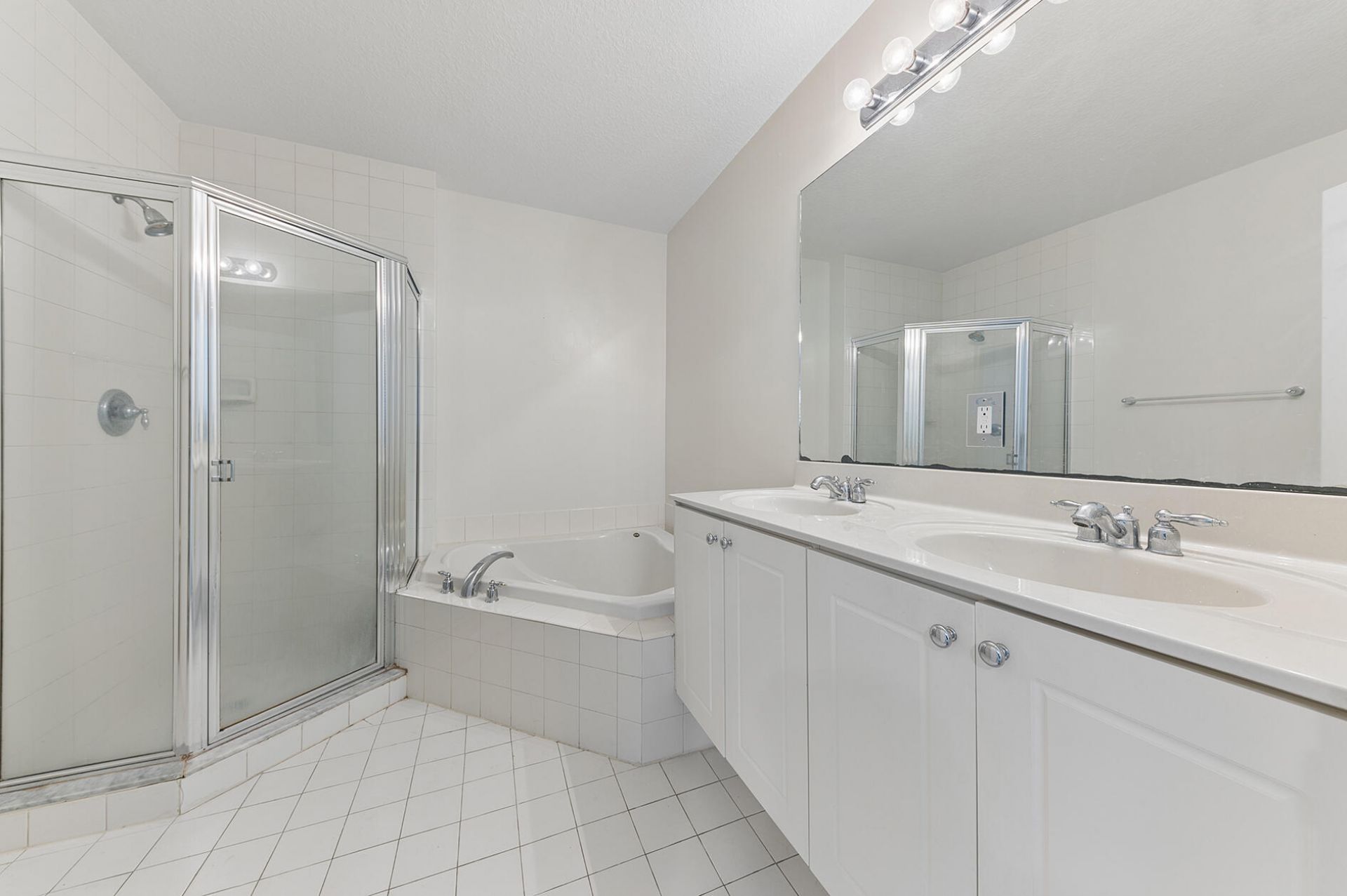 428 Bayfront Drive, Boynton Beach, FL 33435 Photo