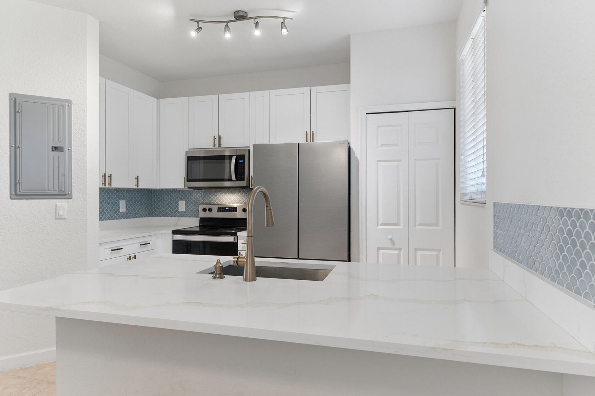 428 Bayfront Drive, Boynton Beach, FL 33435 Photo