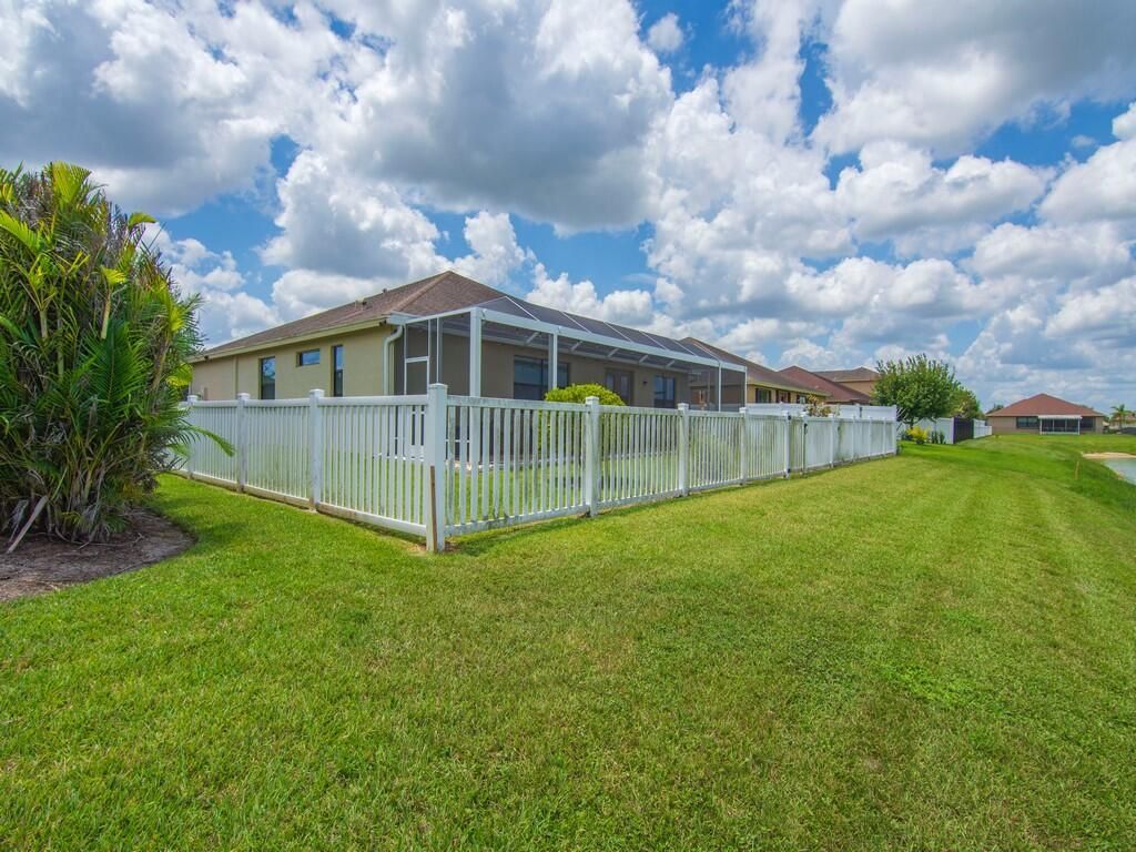9880 Verona Manor, Vero Beach, FL 32966 Photo