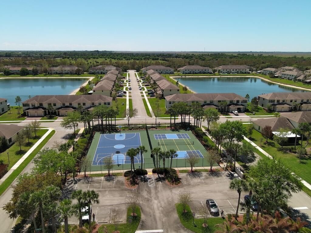 9880 Verona Manor, Vero Beach, FL 32966 Photo