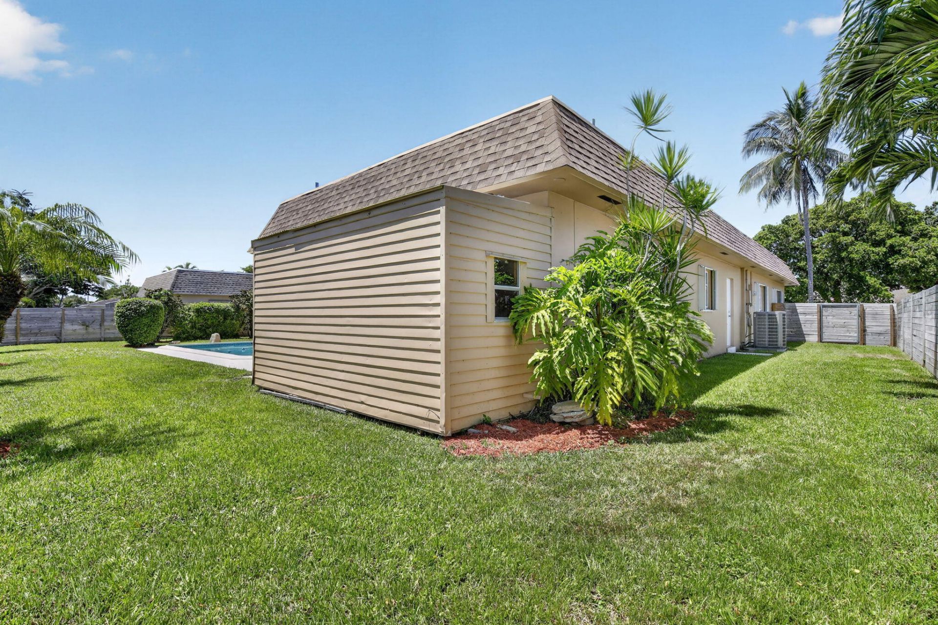 1820 SW 67th Terrace, Plantation, FL 33317 Photo