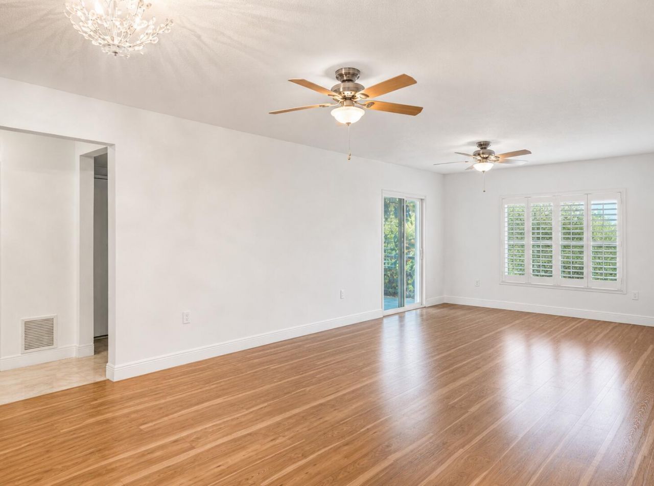 5570 Tamberlane Circle, Unit 331, Palm Beach Gardens, FL 33418 Photo