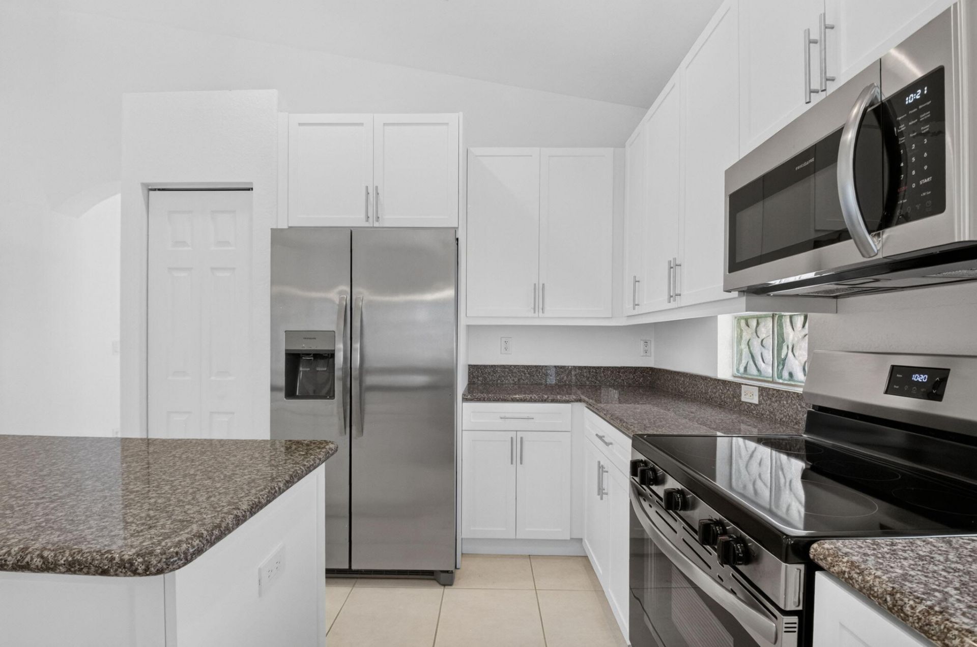 8107 Bellafiore Way, Boynton Beach, FL 33472 Photo