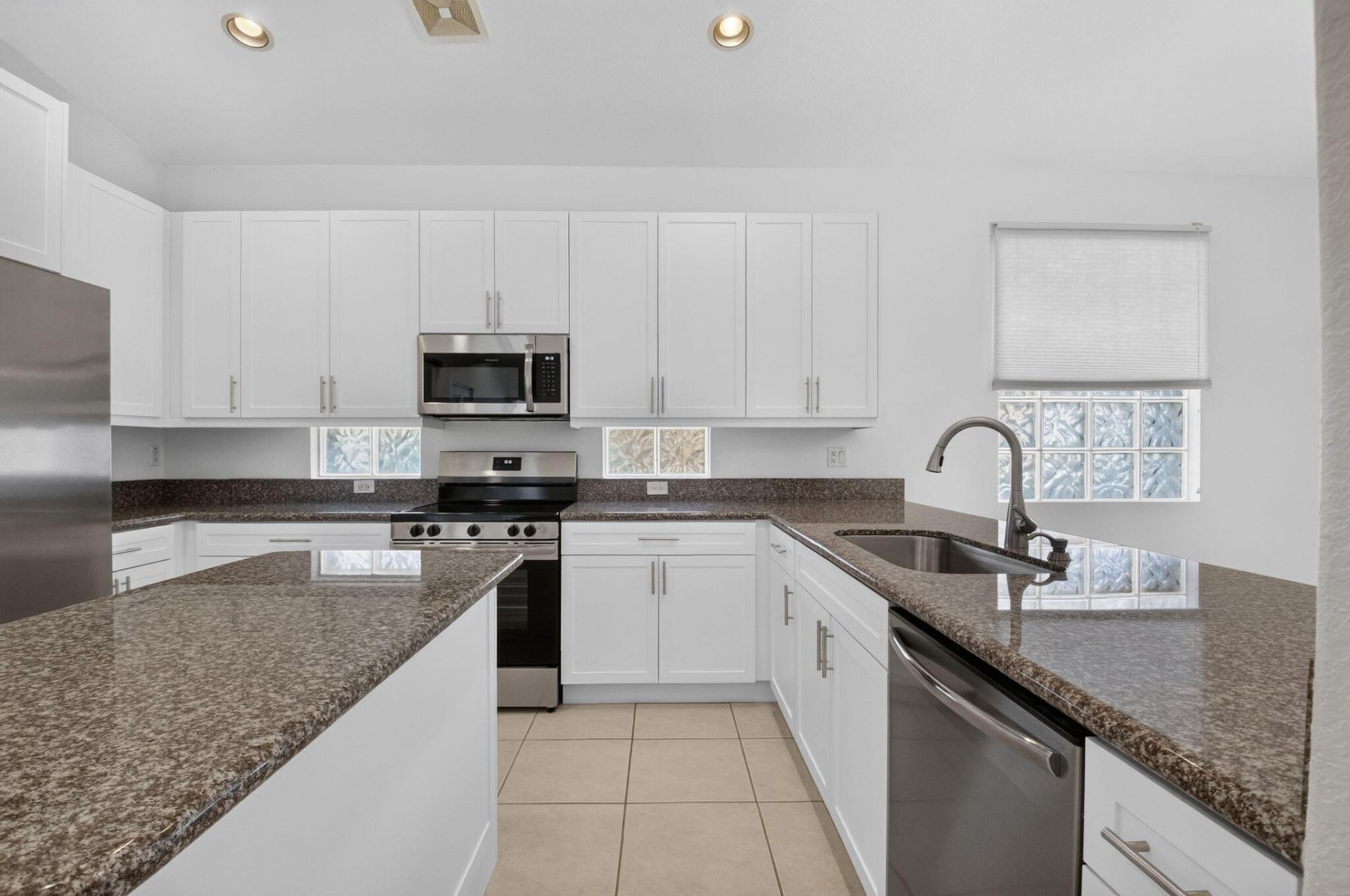 8107 Bellafiore Way, Boynton Beach, FL 33472 Photo
