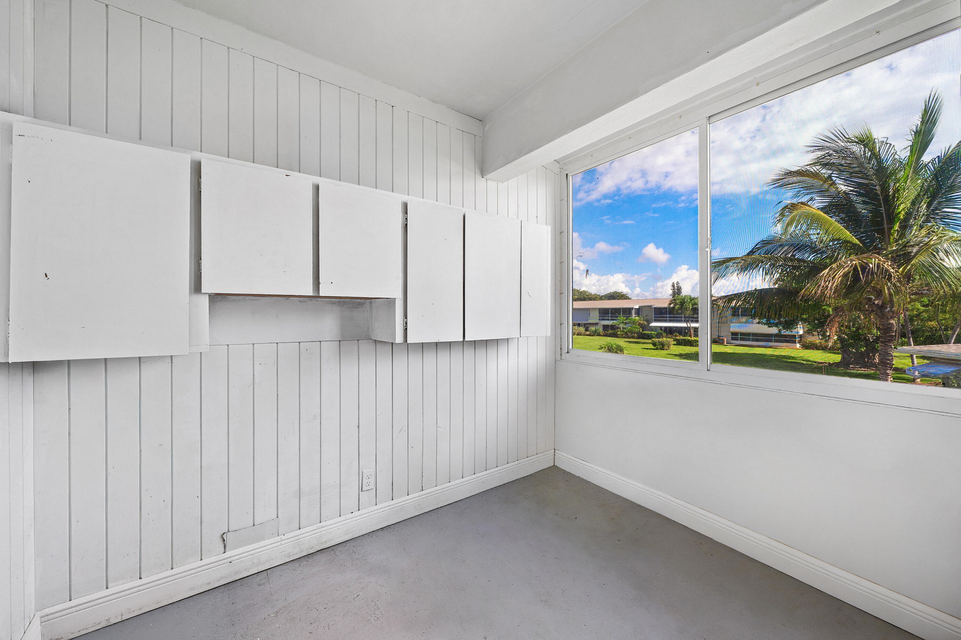 315 Circle Drive S, Unit 201, Boynton Beach, FL 33435 Photo