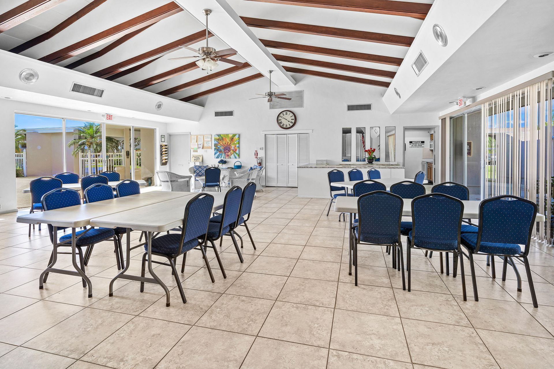 315 Circle Drive S, Unit 201, Boynton Beach, FL 33435 Photo