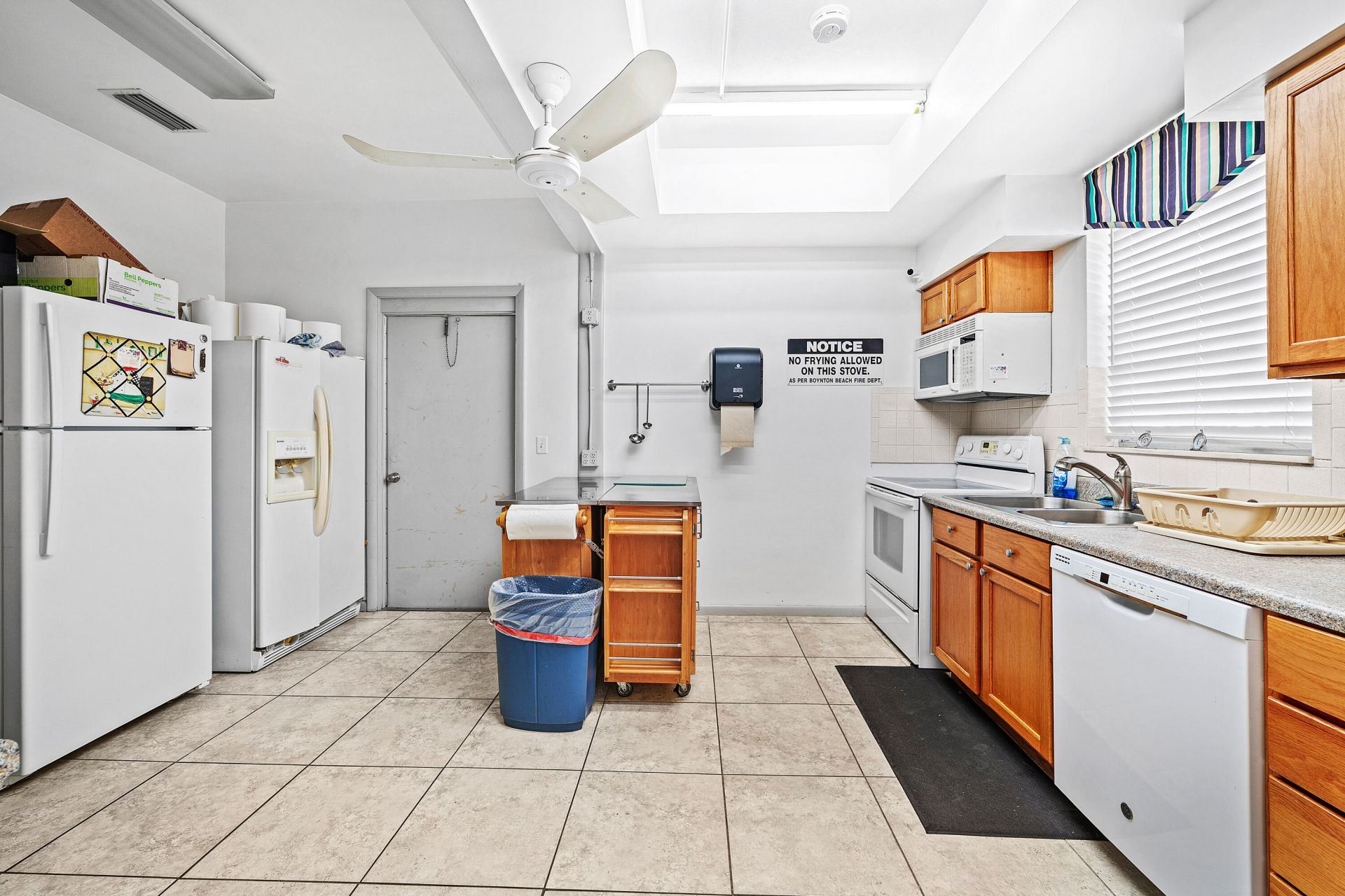 315 Circle Drive S, Unit 201, Boynton Beach, FL 33435 Photo