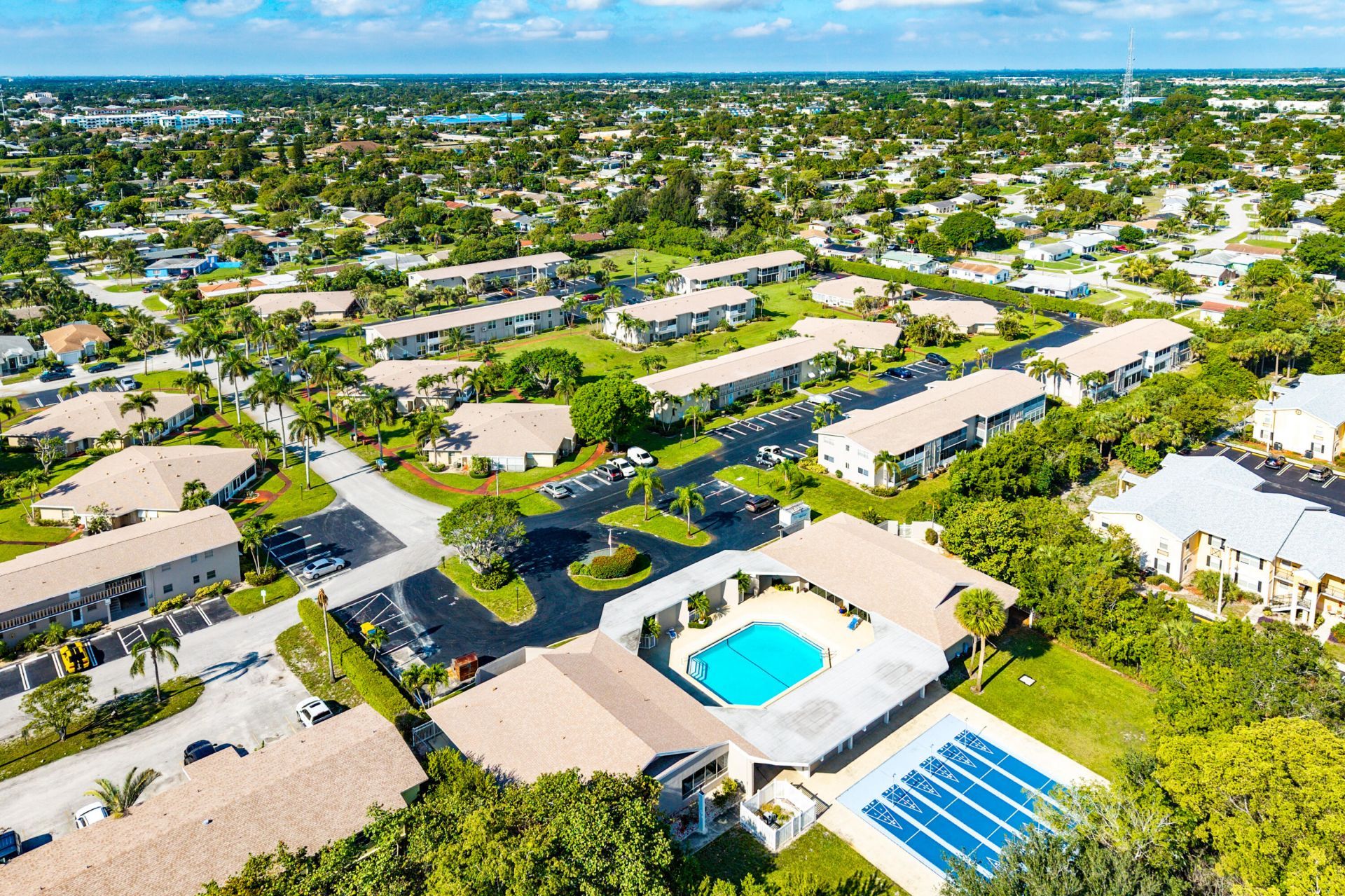 315 Circle Drive S, Unit 201, Boynton Beach, FL 33435 Photo