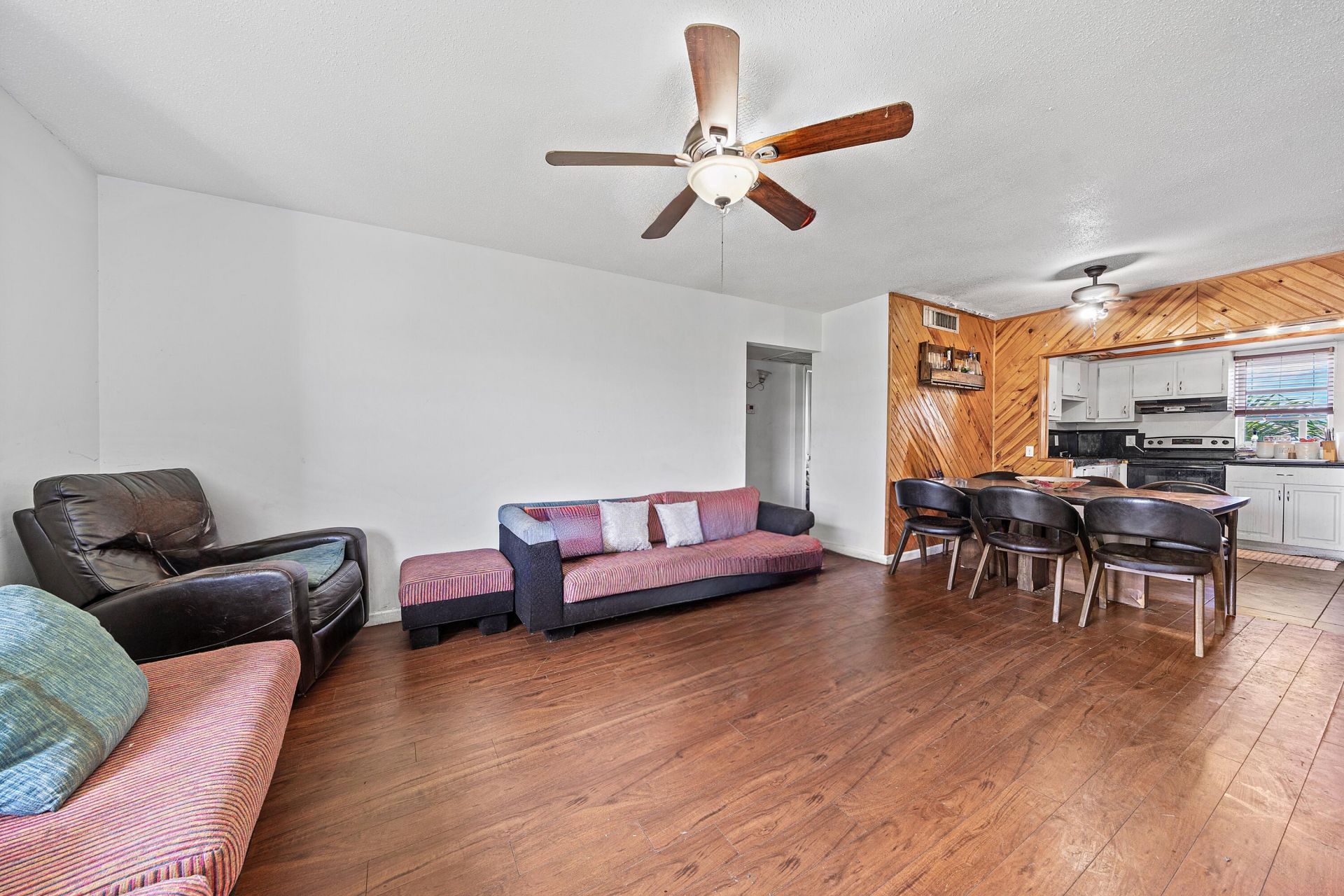 315 Circle Drive S, Unit 201, Boynton Beach, FL 33435 Photo