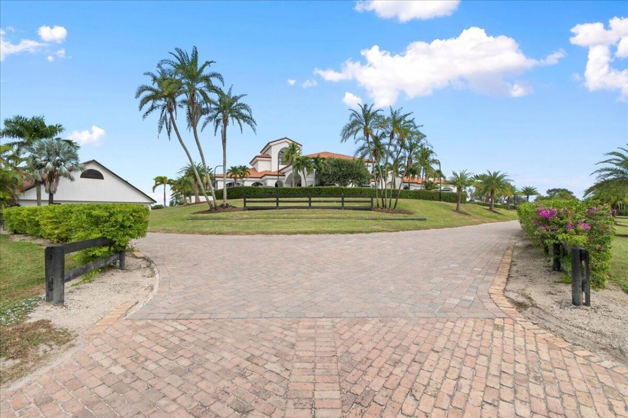 1820 S Club Drive, Wellington, FL 33414 Photo